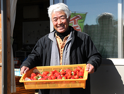 おいしさ弾ける『いばらき苺』キャンペーン いちごグランプリ(いちごPR)一般の部大賞 笠間市の谷中正一さん