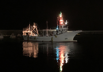 底曳き網漁船「住吉丸」