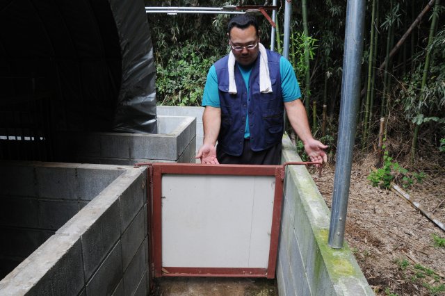 出荷時の工夫　扉の改造