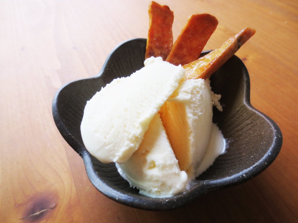 らぽっぽファーム おいも蜜けんぴとバニラアイスクリーム