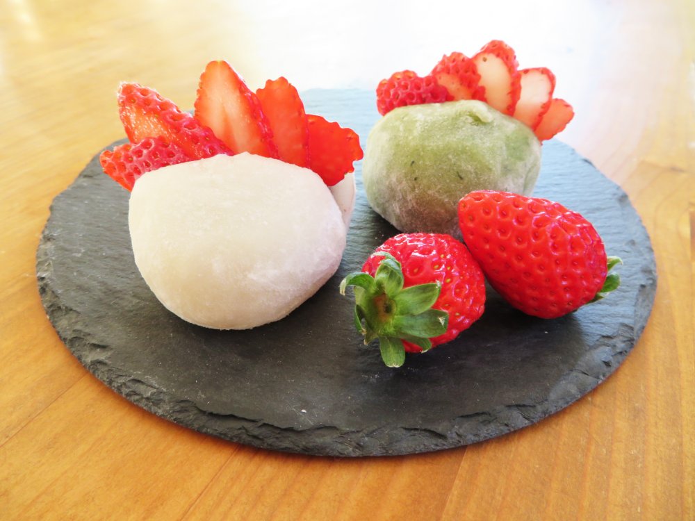 茨城県オリジナルいちご いばらキッスの大福