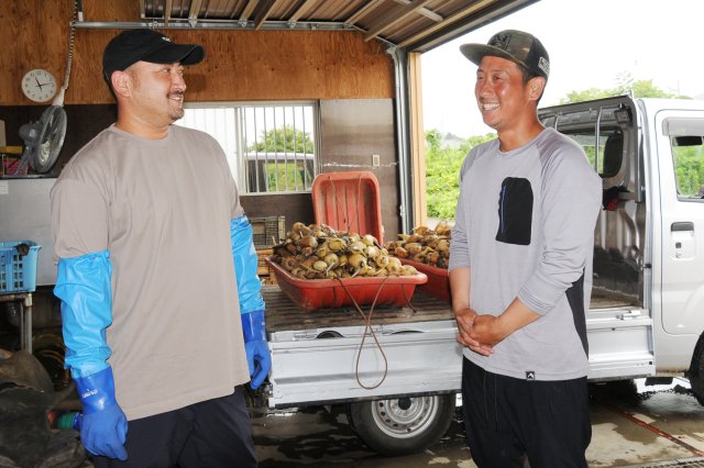 小原 健児さん(左)、出頭 大祐さん(右)