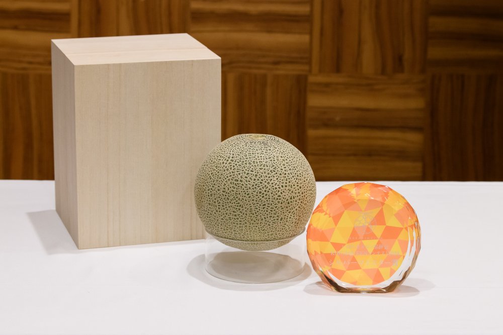 赤肉メロン部門・シルバーマイスター賞受賞メロン(なだろうレッド)