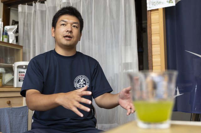 これからの飯山製茶を担う5代目・飯山翔平さん