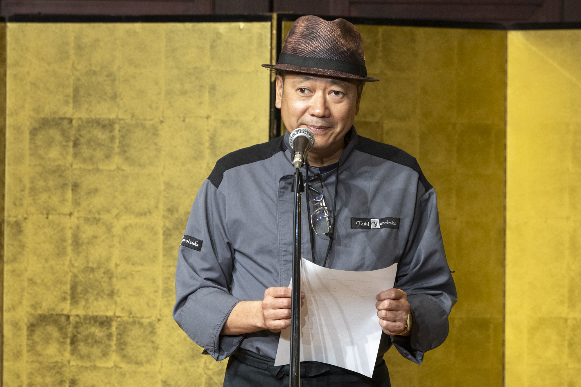 コンテストの総評をする鎧塚氏