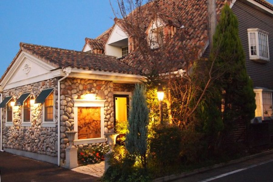 カジュアルレストラン　グルヌイユ