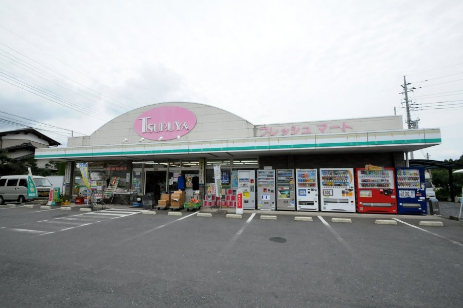 有限会社　鶴屋