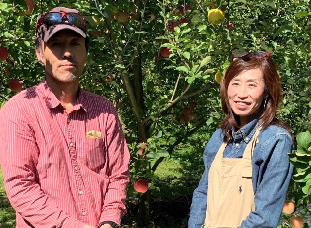 藤田観光りんご園 藤田夫妻