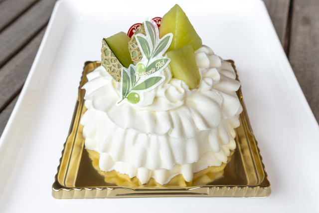 ドレスのようなデザインが可愛い『ご褒美デコレーション』